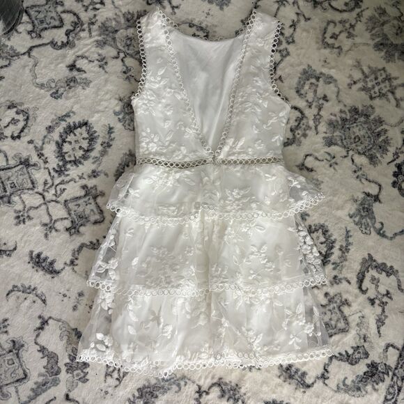 Lulus Look So Sweet White Embroidered Lace Mini Dress Size Small Bridal Tiered - Picture 5 of 10